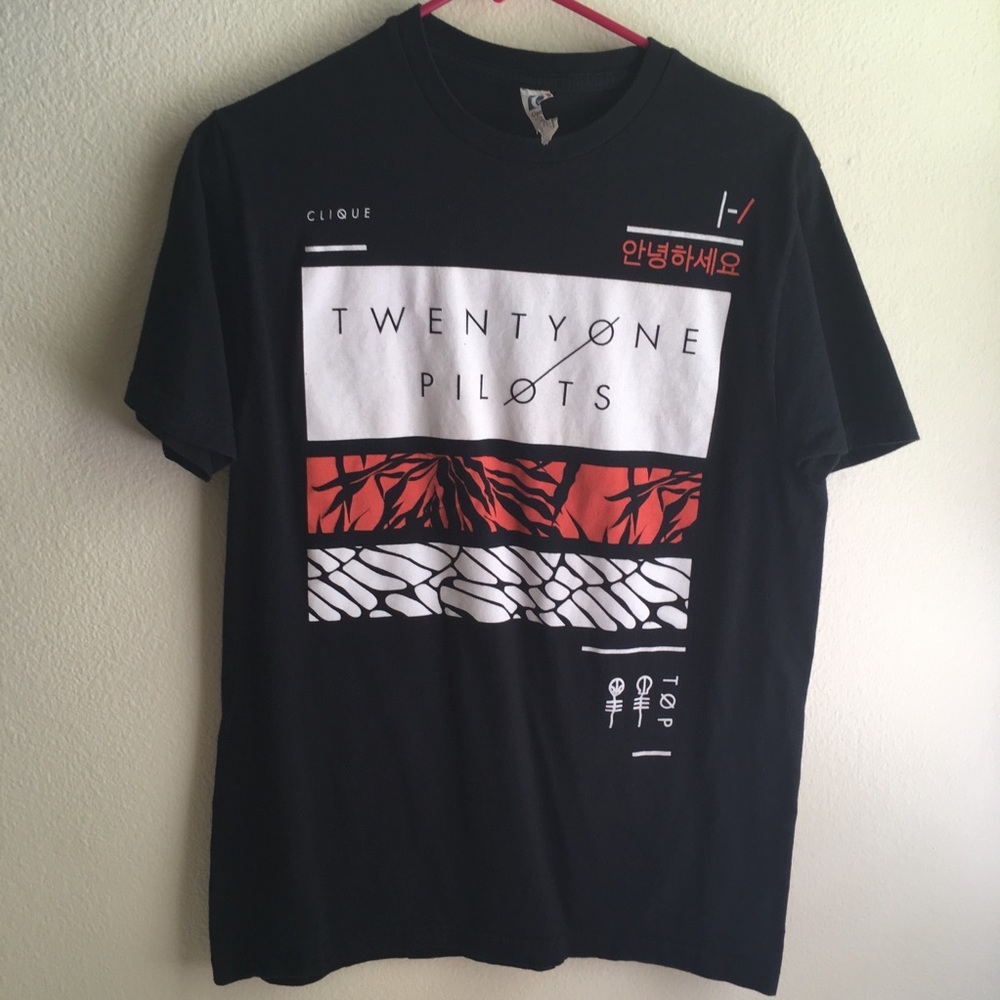 Black Graphic Twenty one Pilots T-shirt
